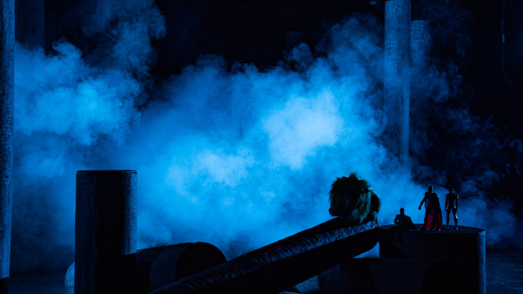 183563-hercule_a_la_plage_04_arianecattonbalabeau