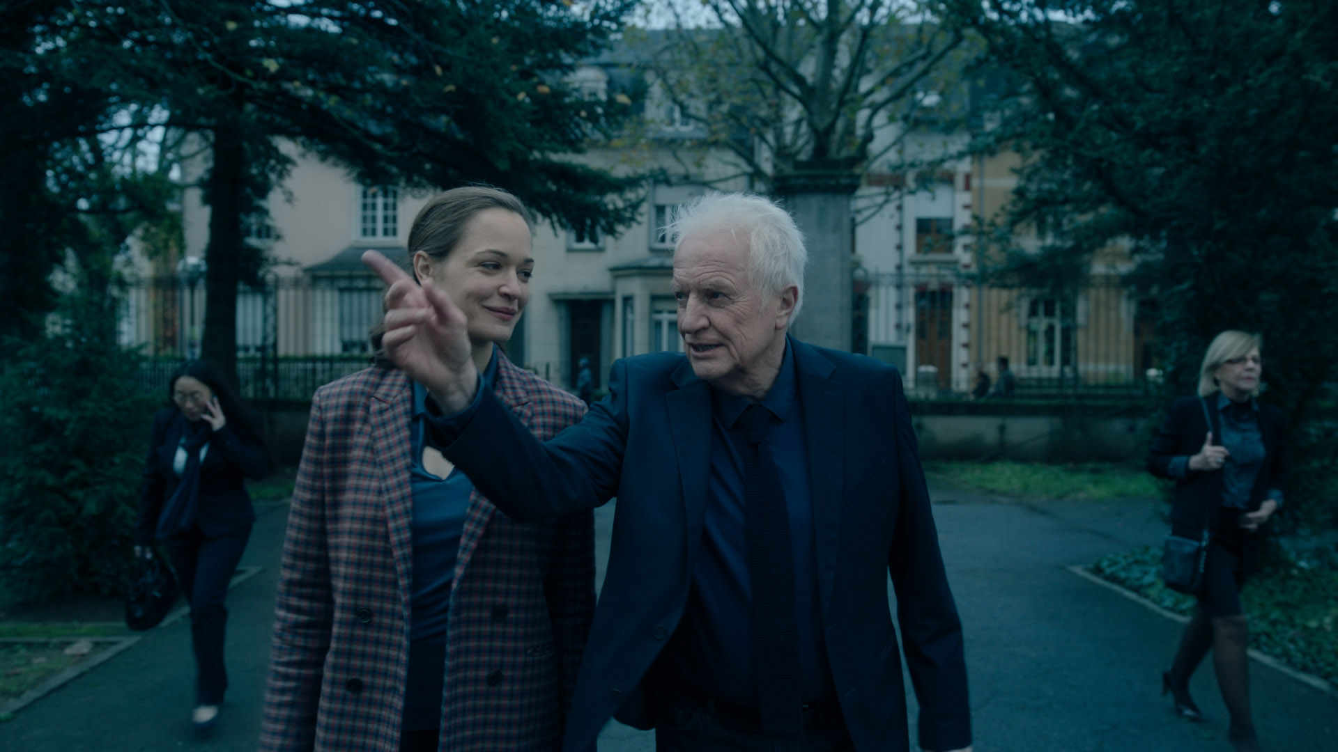 Isabelle Caillat au coeur de la crise