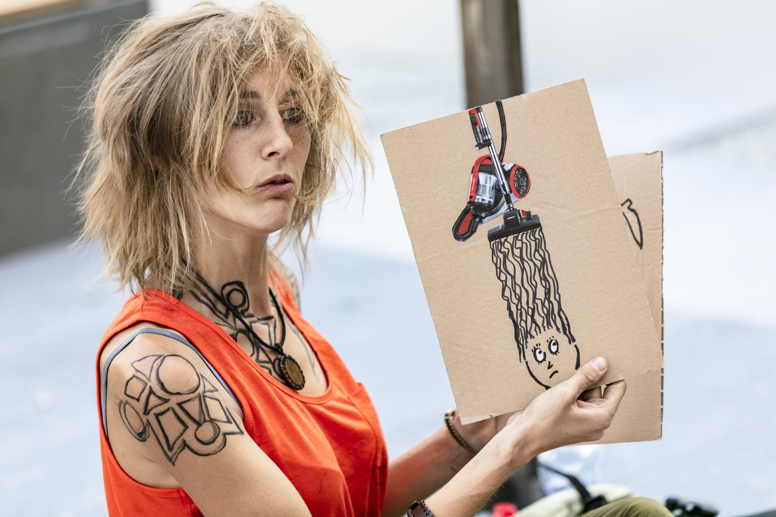 Mali Van Valenberg se mêle au vent