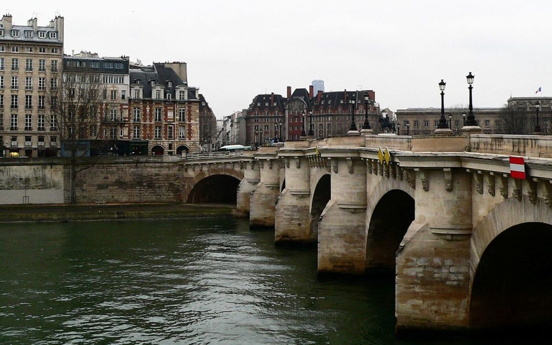 Tournage catastrophe: sous le Pont-Neuf coule la scène