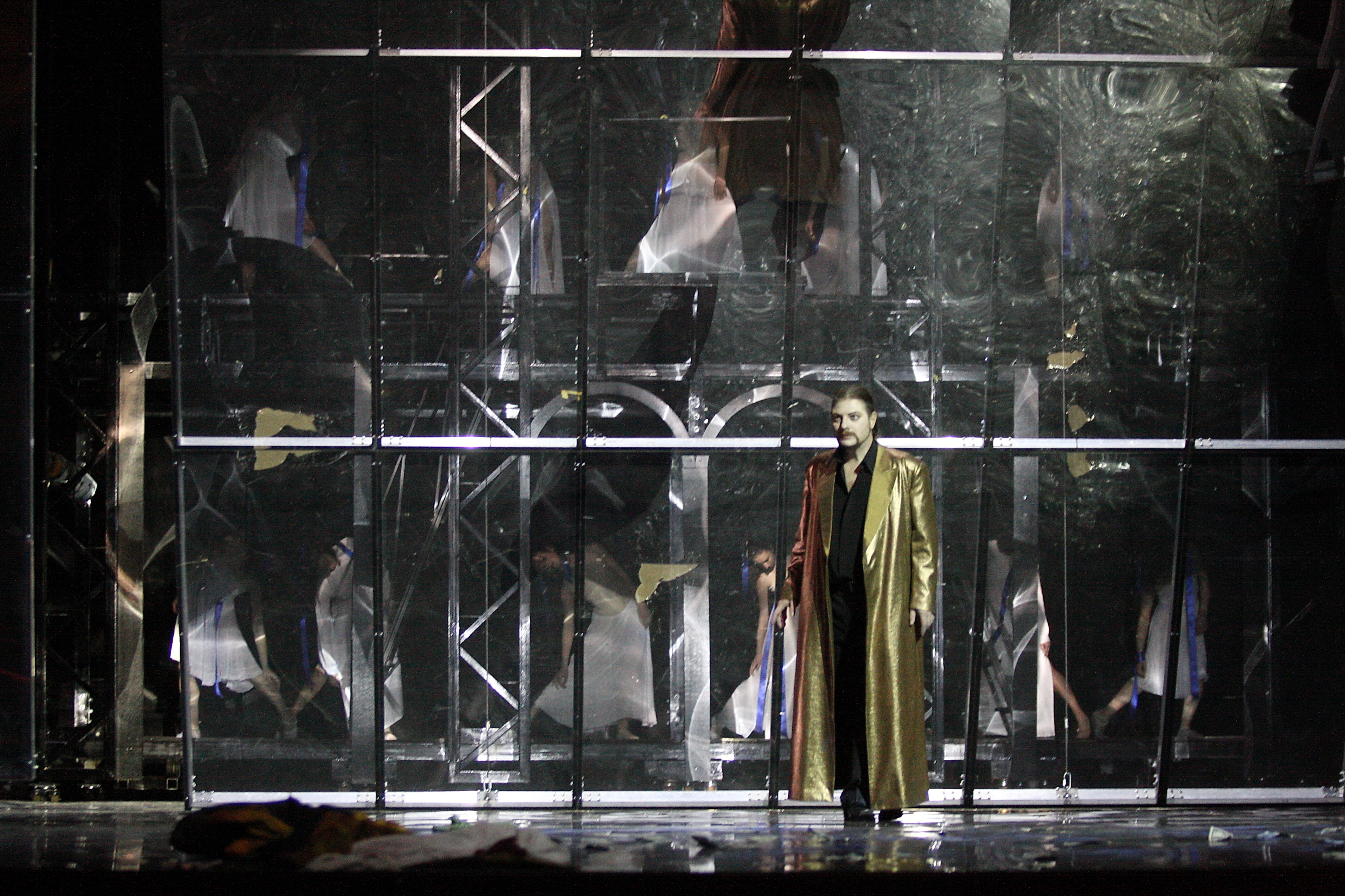 photo de l'opéra _Robert Le Diable_©Viktor Viktorov