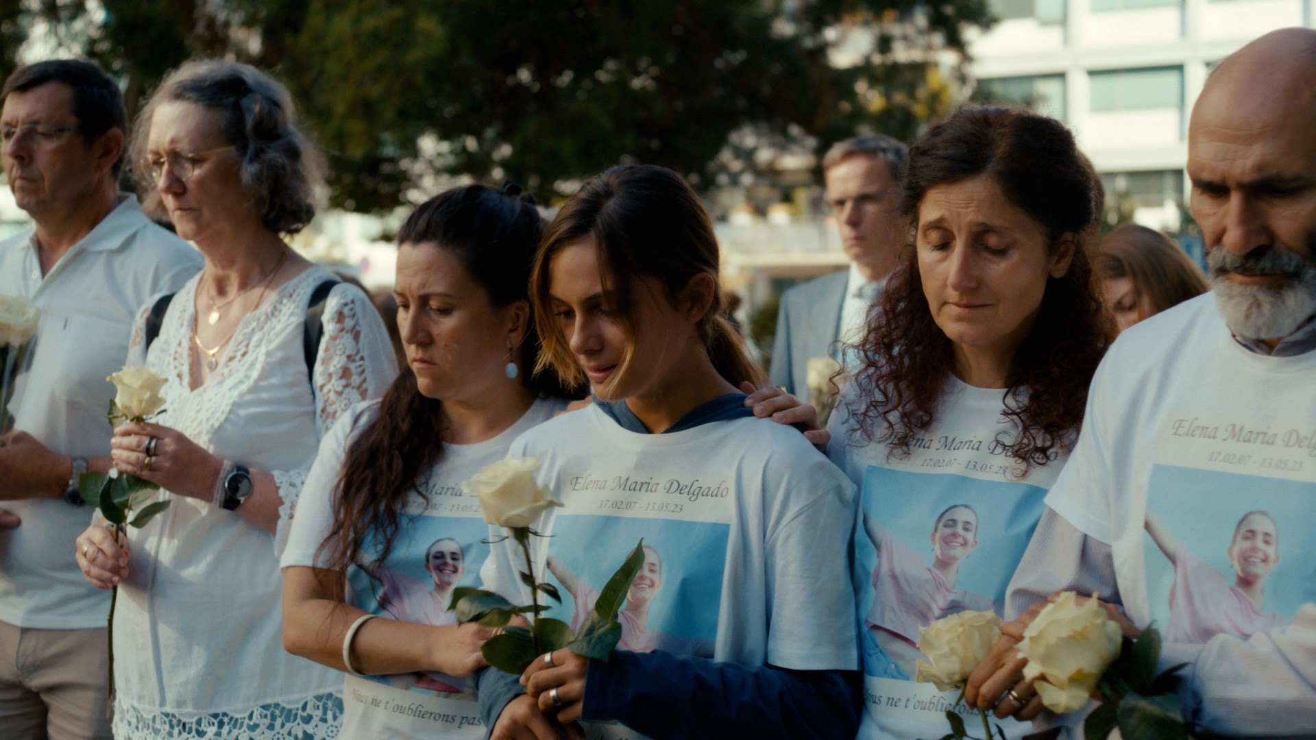 Iria Diaz, Cassanre Oes, Camille Edith Bouzaglo et Antonio Buil dans _Délits Mineurs_