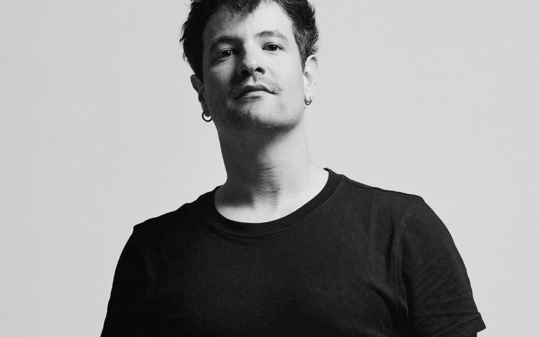 Davide Brancato, king of the glam – Ubiquité (acte VII)