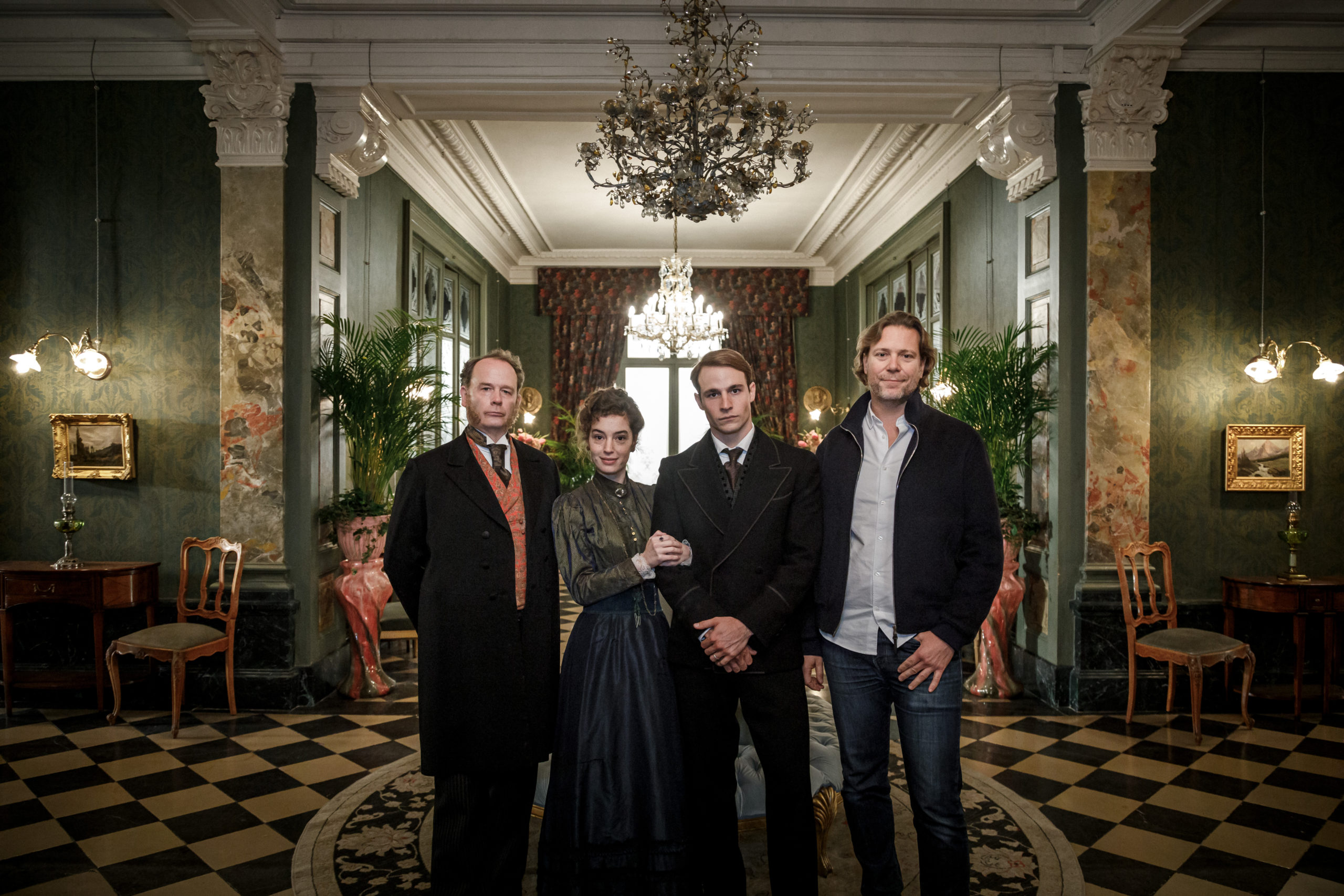 « 200 francs, ça suffit ! » :  Danger pour la RTS, la culture et la fiction